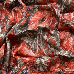 Beautiful  scarf by express